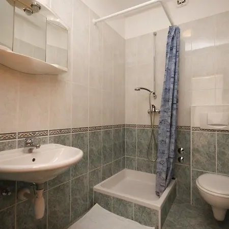 Studio 7532a Apartment